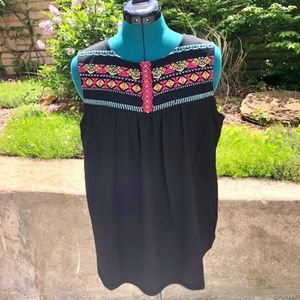 Adrianna Papell Embroidered Top NWT Sz Medium